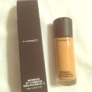 MAC Matchmaster SPF 15 Foundation 2.0